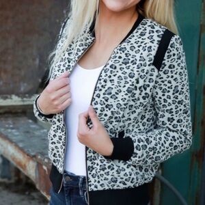 Grifflin Paris leopard print Bomber jacket size small